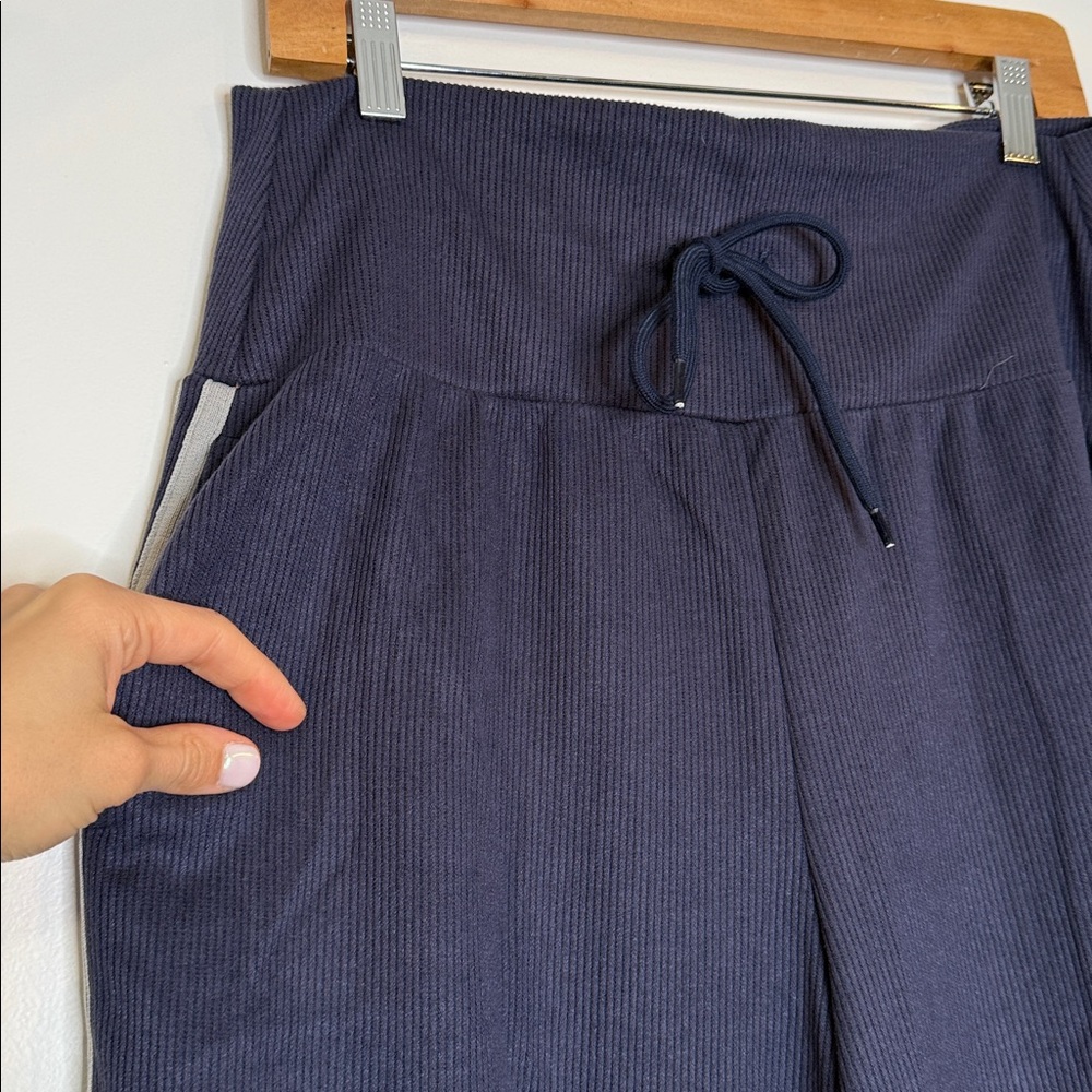NWOT Halara ribbed high waisted wide leg lounge pants size large navy - Picture 3 of 11